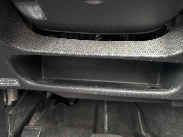 ムーヴ カスタム　Ｘリミテッド　４ＷＤ　ＥＴＣ　バックカメラ　ナビ　ＴＶ　ＨＩＤ　ＬＥＤヘッドランプ　スマートキー　アイドリングストップ　電動格納ミラー　ベンチシート　ＣＶＴ　盗難防止システム　ＡＢＳ　ＣＤ（31枚目）