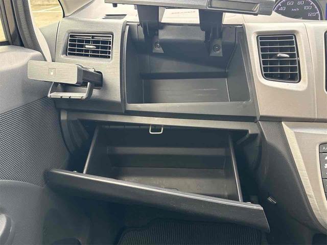 ムーヴ カスタム　Ｘリミテッド　４ＷＤ　ＥＴＣ　バックカメラ　ナビ　ＴＶ　ＨＩＤ　ＬＥＤヘッドランプ　スマートキー　アイドリングストップ　電動格納ミラー　ベンチシート　ＣＶＴ　盗難防止システム　ＡＢＳ　ＣＤ（32枚目）