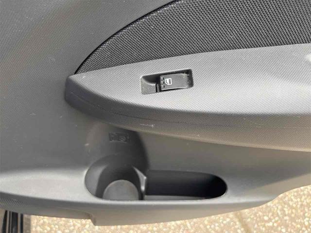 ムーヴ カスタム　Ｘリミテッド　４ＷＤ　ＥＴＣ　バックカメラ　ナビ　ＴＶ　ＨＩＤ　ＬＥＤヘッドランプ　スマートキー　アイドリングストップ　電動格納ミラー　ベンチシート　ＣＶＴ　盗難防止システム　ＡＢＳ　ＣＤ（37枚目）