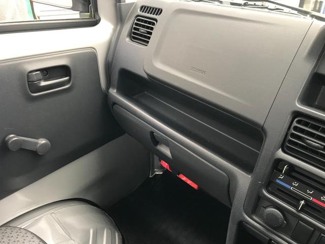 キャリイトラック KCエアコン・パワステ 4WD MT アルミホイール エアコン パワーステアリング 運転席エアバッグ 助手席エアバッグ CD ミュージックプレイヤー接続可(5枚目)