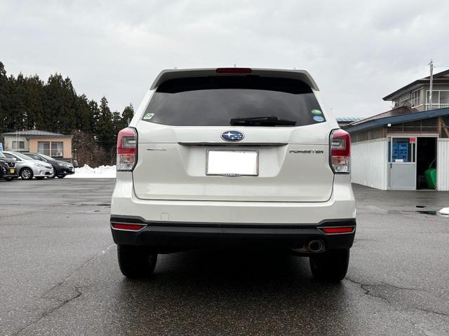 フォレスター Ｓ－リミテッド　４ＷＤ　ドライブレコーダー　オートクルーズコントロール　レーンアシスト　パワーシート　衝突被害軽減システム　ＬＥＤヘッドランプ　電動リアゲート　アルミホイール　スマートキー　アイドリングストップ（17枚目）