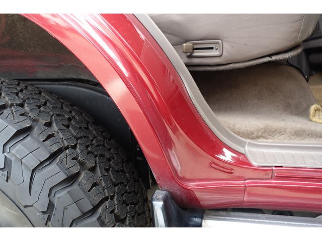 ランドクルーザー８０ ディーゼルターボ後期型ＶＸリミテッド新品ＡＲＢ製バンパー　新品３インチリフトアップ新品インナーブラックヘッドライト新品オレンジコーナーレンズ新品ＬＥＤテールレンズ新品ＢＦグッドリッジオールテレーンタイヤクリムソンオプションビードロック付きデーモン（27枚目）