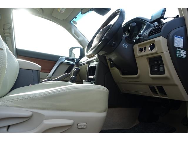 ランドクルーザープラド 西日本仕入ＴＸディーゼルターボ　アルパインビッグエックスナビコンビハンドルルーフラック（22枚目）