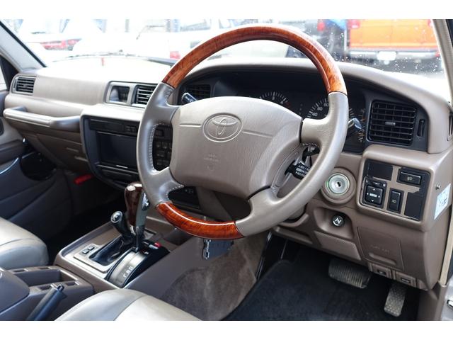 ランドクルーザー80 VXリミテッド Lパッケージ(18枚目)