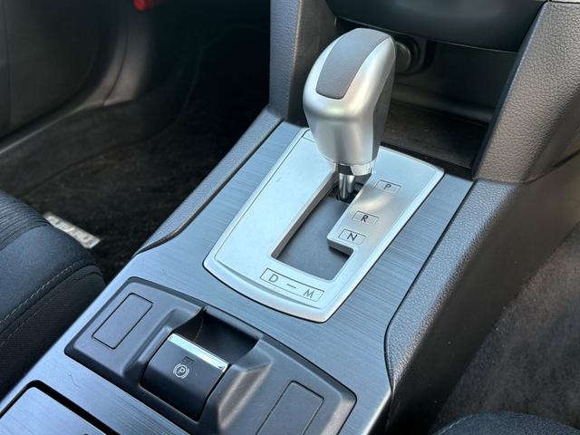 経験豊富なスタッフが応対！・車検・点検整備・事故等の修理などアフターサービスも安心。お車のカスタマイズもバレリーナまでご相談ください！