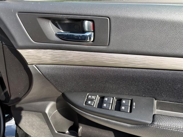 弊社のお車をご覧頂きありがとうございます。気になった車あればお気軽にお問合せください！