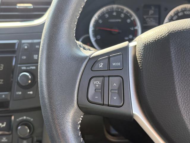 スイフト RS HIDライト 純正オーディオ 前席シートヒーター ステアリングスイッチ スマートキー 取説あり スペアキー有り(4枚目)