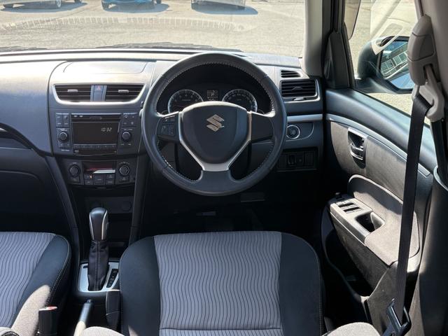 スイフト RS HIDライト 純正オーディオ 前席シートヒーター ステアリングスイッチ スマートキー 取説あり スペアキー有り(8枚目)