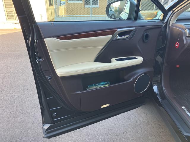 この度は当店のお車をご覧になっていただき、誠にありがとうございます。ぜひじっくりとご検討下さい。気軽にお問合せ・お見積りお待ちしております。