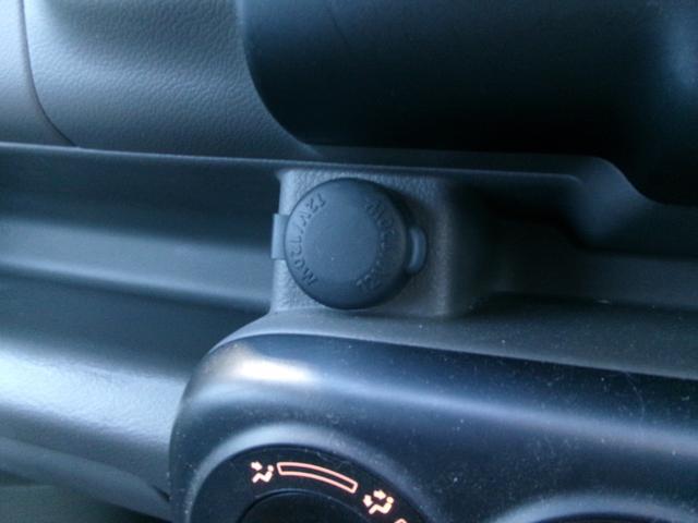 エブリイ ＰＡリミテッド　６型　オートライト　スズキセーフティーサポート（16枚目）