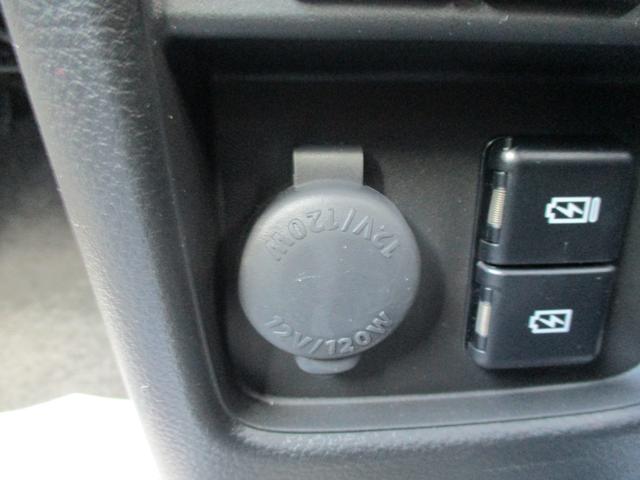 ハスラー ＨＹＢＲＩＤ　Ｘ　３型　４ＷＤ　ＣＶＴ　衝突被害軽減ブレーキ　プッシュスタート　シートヒーター　オートエアコン　４ＷＤ　衝突被害軽減システム　アイドリングストップ　横滑り防止機能　衝突安全ボディ　盗難防止システム（28枚目）