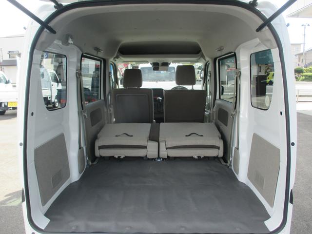 エブリイ ＪＯＩＮ　６型　ＣＶＴ　４ＷＤ　衝突被害軽減ブレーキ　スライドドア　プッシュスタート　シートヒーター　４ＷＤ　衝突被害軽減システム　横滑り防止機能　衝突安全ボディ　盗難防止システム（13枚目）