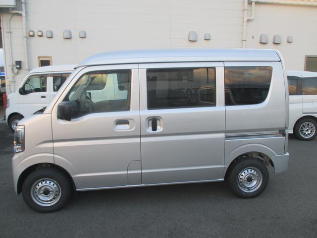 エブリイ ＰＡリミテッド　６型　４ＷＤ　衝突被害軽減ブレーキ　スライドドア　４ＷＤ　衝突被害軽減システム　キーレスエントリー　パワーステアリング　パワーウィンドウ　運転席エアバック　ＡＢＳ（8枚目）