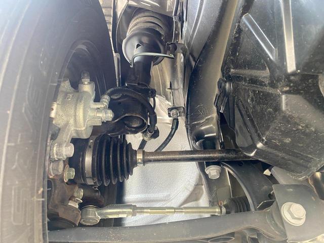 アルト 　４ＷＤ　エアコンパワーステアリング　パワーウィンドウ　盗難防止システム　衝突安全ボディ　キーレスエントリー　シートヒーター（9枚目）