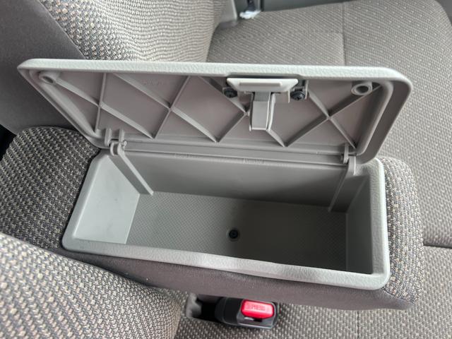 タント Ｌ　４ＷＤ　エアコン　パワーステアリング　パワーウィンドウ　盗難防止システム　衝突安全ボディ　キーレスエントリー　アイドリングストップ（41枚目）
