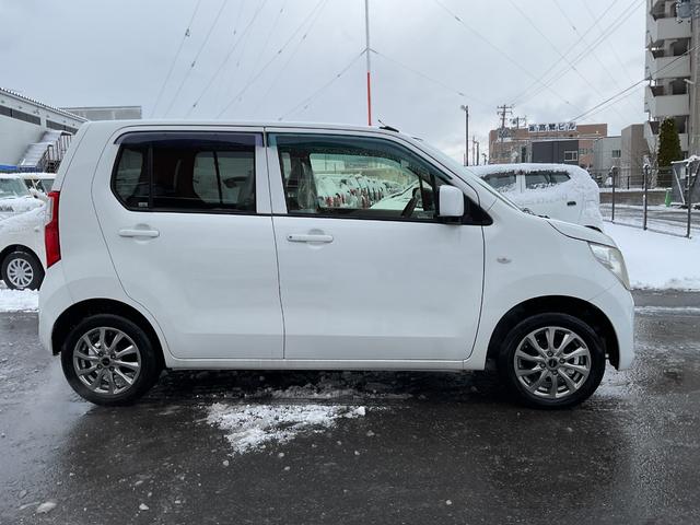 ワゴンＲ ＦＸ　４ＷＤ　キーレスキー　アイドリングストップ　衝突安全ボディ　盗難防止システム　シートヒーター　ディスプレーオーディオ　ベンチシート　フルフラット（12枚目）