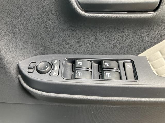 タント Ｘ　４ＷＤ　ドライブレコーダー　ＥＴＣ　両側スライド・片側電動　クリアランスソナー　衝突被害軽減システム　ＬＥＤヘッドランプ　スマートキー　アイドリングストップ　電動格納ミラー　シートヒーター（11枚目）