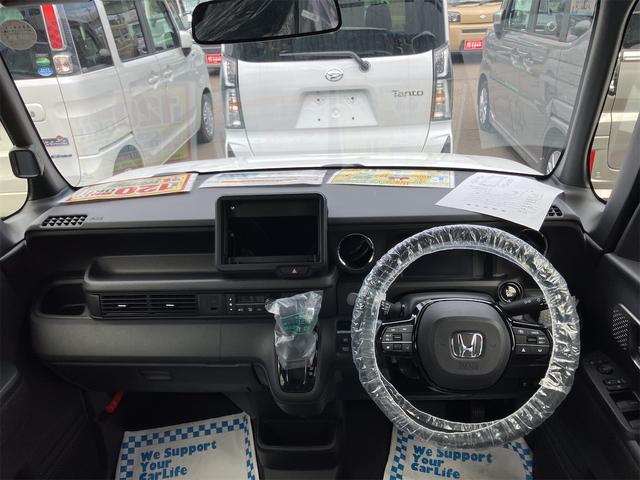 Ｎ－ＢＯＸカスタム ベースグレード　４ＷＤ　届け出済み未使用車　バックカメラ　サイドカメラ　両側スライド・片側電動　クリアランスソナー　オートクルーズコントロール　レーンアシスト　衝突被害軽減システム　オートライト　ＬＥＤヘッドランプ（2枚目）