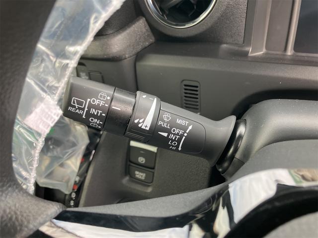 Ｎ－ＢＯＸカスタム ベースグレード　４ＷＤ　届け出済み未使用車　バックカメラ　サイドカメラ　両側スライド・片側電動　クリアランスソナー　オートクルーズコントロール　レーンアシスト　衝突被害軽減システム　オートライト　ＬＥＤヘッドランプ（9枚目）