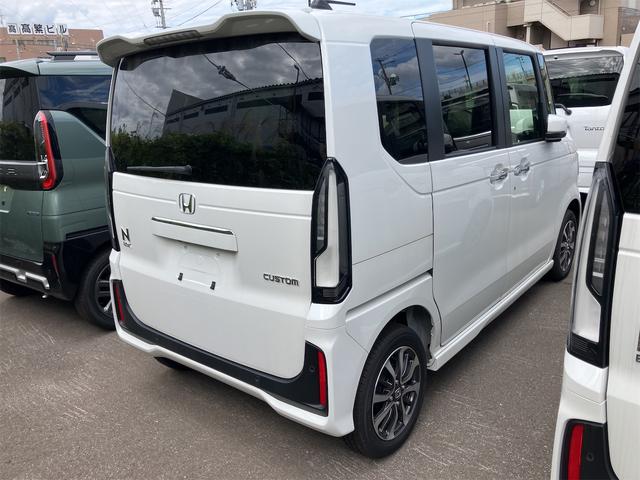 Ｎ－ＢＯＸカスタム ベースグレード　４ＷＤ　届け出済み未使用車　バックカメラ　サイドカメラ　両側スライド・片側電動　クリアランスソナー　オートクルーズコントロール　レーンアシスト　衝突被害軽減システム　オートライト　ＬＥＤヘッドランプ（16枚目）