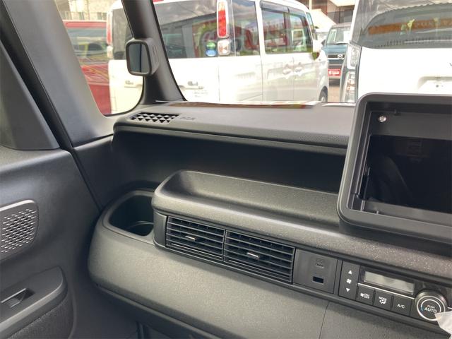 Ｎ－ＢＯＸカスタム ベースグレード　４ＷＤ　届け出済み未使用車　バックカメラ　サイドカメラ　両側スライド・片側電動　クリアランスソナー　オートクルーズコントロール　レーンアシスト　衝突被害軽減システム　オートライト　ＬＥＤヘッドランプ（29枚目）