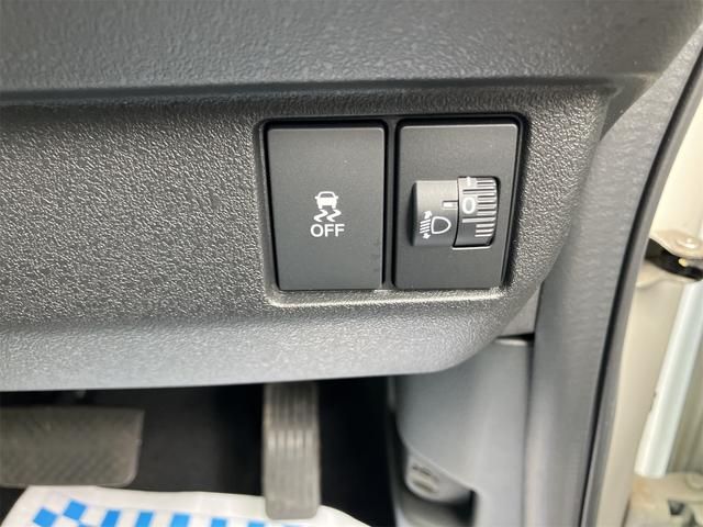 Ｎ－ＢＯＸカスタム ベースグレード　４ＷＤ　届け出済み未使用車　バックカメラ　サイドカメラ　両側スライド・片側電動　クリアランスソナー　オートクルーズコントロール　レーンアシスト　衝突被害軽減システム　オートライト　ＬＥＤヘッドランプ（35枚目）