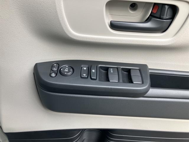 Ｎ－ＢＯＸ ベースグレード　４ＷＤ　届け出済み未使用車　バックカメラ　両側スライド・片側電動　クリアランスソナー　オートクルーズコントロール　レーンアシスト　衝突被害軽減システム　オートライト　ＬＥＤヘッドランプ　スマートキー（30枚目）