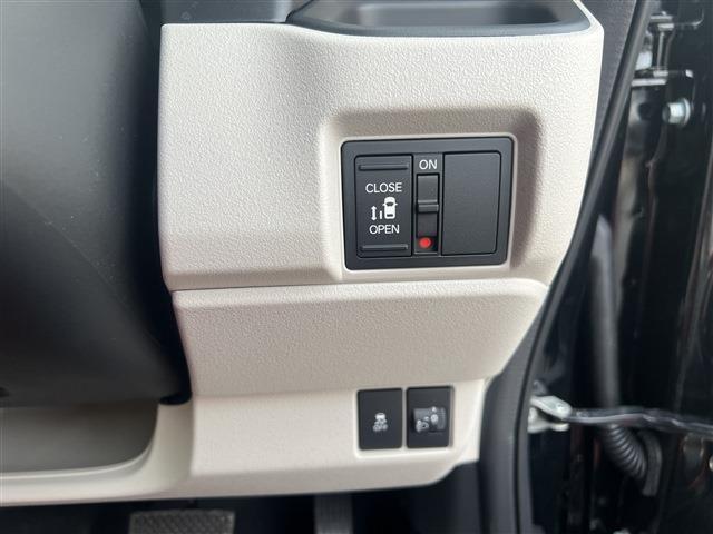 N-BOX ベースグレード(47枚目)