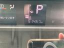 Ｘセレクション　４ＷＤ　両側スライド・片側電動　クリアランスソナー　レーンアシスト　衝突被害軽減システム　オートライト　ＬＥＤヘッドランプ　スマートキー　アイドリングストップ　電動格納ミラー　シートヒーター（27枚目）