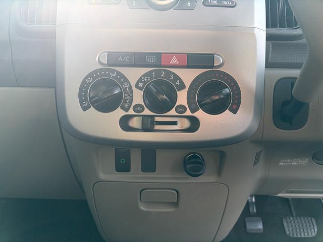 タント Ｌ　２年保証　４ＷＤ　ＣＶＴ　純正オーディオ　ミラクルオープンドア　電動格納ミラー　キーレス（11枚目）
