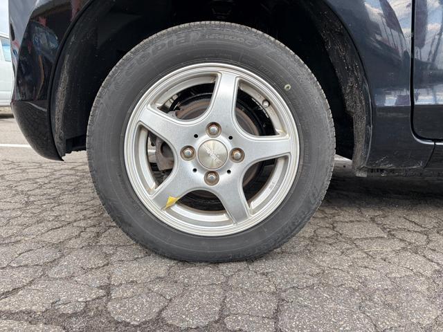 スタッドレスタイヤ・サマータイヤ・アルミホイール各種取り扱い可能です。