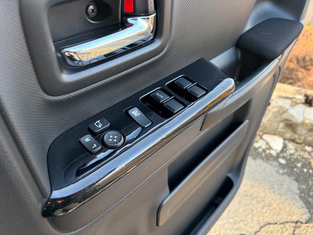 スペーシアカスタム ハイブリッドＧＳ　２年保証　４ＷＤ　ＣＶＴ　ナビ　フォグランプ　シートヒーター　エンジンスターター　スペアキー　プッシュスタート（19枚目）