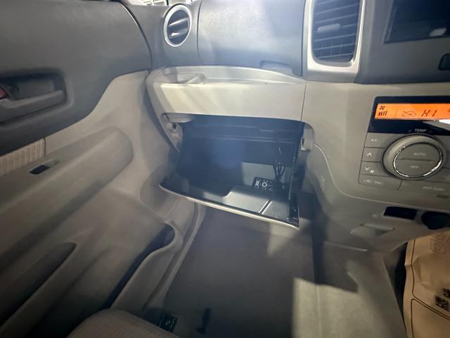 X 2年保証 4WD CVT 1Dオーディオ エンジンスターター 片側電動スライドドア ETC フルフラット シートヒーター スマートキー(19枚目)