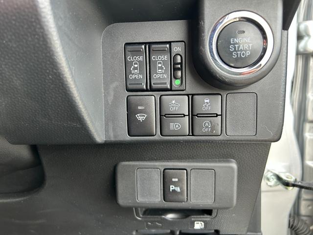 ルーミー カスタムＧ　２年保証　４ＷＤ　ＣＶＴ　純正ナビ　バックカメラ　両側電動スライドドア　ドライブレコーダー　スペアキー　プッシュスタート（15枚目）