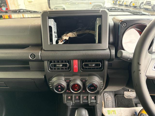 ジムニー XC 2年保証 4WD AT ターボ ステアリングリモコン 電動格納ミラー シートヒーター フォグランプ プッシュスタート(9枚目)