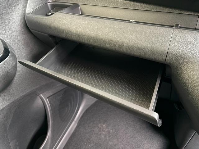 デイズ ハイウェイスター　Ｘ　届出済未使用車　４ＷＤ　ＣＶＴ　アラウンドビューモニター　電動格納ミラー　ステアリングリモコン　スペアキー　プッシュスタート（13枚目）