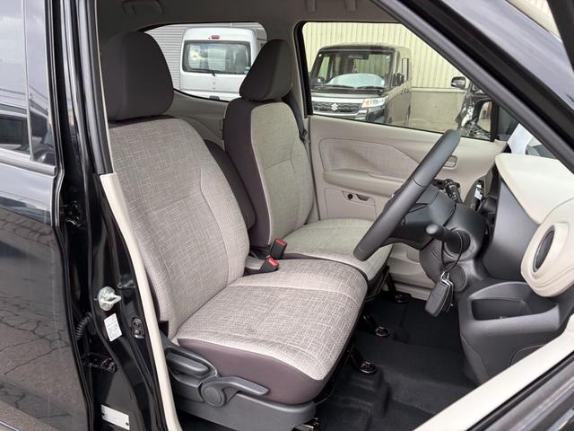 デイズ Ｘ　届出済未使用車　４ＷＤ　ＣＶＴ　ステアリングリモコン　電動格納ミラー　純正アルミホイール　スペアキー　プッシュスタート（6枚目）