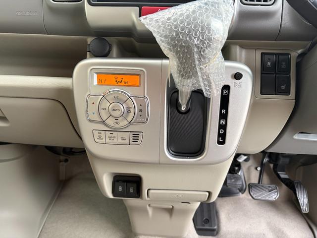 エブリイワゴン ＰＺターボ　届出済未使用車　４ＷＤ　ＣＶＴ　両側スライド片側電動ドア　電動格納ミラー　シートヒーター　ＵＳＢ電源ソケット　スペアキー（10枚目）