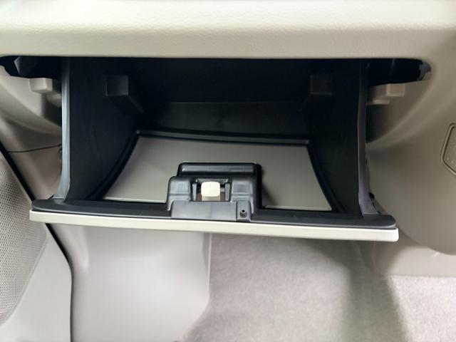 エブリイワゴン ＰＺターボ　届出済未使用車　４ＷＤ　ＣＶＴ　両側スライド片側電動ドア　電動格納ミラー　シートヒーター　ＵＳＢ電源ソケット　スペアキー（13枚目）