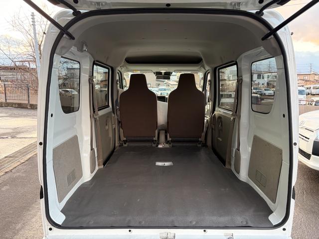 エブリイ ＰＡ　チヨイ乗車　４ＷＤ　ＡＴ　純正ラジオ　両側スライドドア　スペアキー（17枚目）