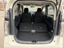 後部座席を倒せばフラットに!荷物も沢山積めます!