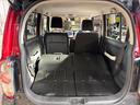 後部座席を倒せばフラットに!荷物も沢山積めます!