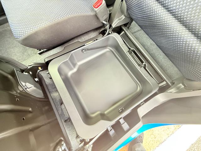 ワゴンＲ ハイブリッドＦＺ　レーンアシスト　衝突被害軽減システム　ＬＥＤヘッドランプ　スマートキー　アイドリングストップ　電動格納ミラー　シートヒーター　ベンチシート　ＣＶＴ　盗難防止システム　ＡＢＳ　ＥＳＣ　ＣＤ　ＵＳＢ（48枚目）