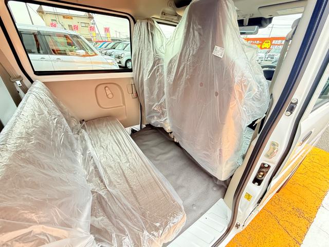 エブリイ ＰＡリミテッド　４ＷＤ　両側スライドドア　クリアランスソナー　レーンアシスト　衝突被害軽減システム　キーレスエントリー　アイドリングストップ　ＣＶＴ　盗難防止システム　ＡＢＳ　ＥＳＣ　衝突安全ボディ　エアコン（32枚目）