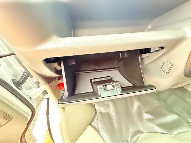 エブリイ ＰＡリミテッド　４ＷＤ　両側スライドドア　クリアランスソナー　レーンアシスト　衝突被害軽減システム　キーレスエントリー　アイドリングストップ　ＣＶＴ　盗難防止システム　ＡＢＳ　ＥＳＣ　衝突安全ボディ　エアコン（42枚目）