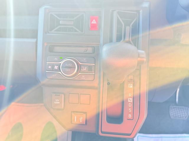 タフト Ｘ　バックカメラ　ＴＶ　クリアランスソナー　レーンアシスト　衝突被害軽減システム　ＬＥＤヘッドランプ　スマートキー　アイドリングストップ　電動格納ミラー　サンルーフ　ＣＶＴ　盗難防止システム　ＡＢＳ（6枚目）