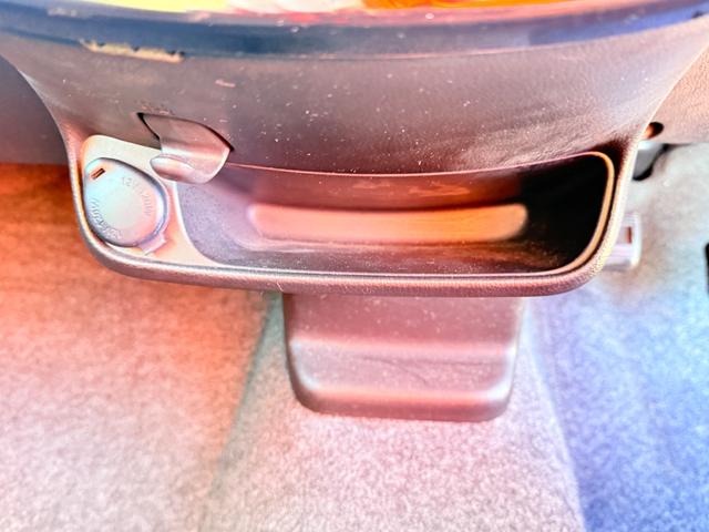 eKワゴン M e-アシスト 衝突被害軽減システム キーレスエントリー アイドリングストップ 電動格納ミラー シートヒーター ベンチシート CVT ABS ESC 衝突安全ボディ エアコン パワーステアリング パワーウィンドウ(6枚目)