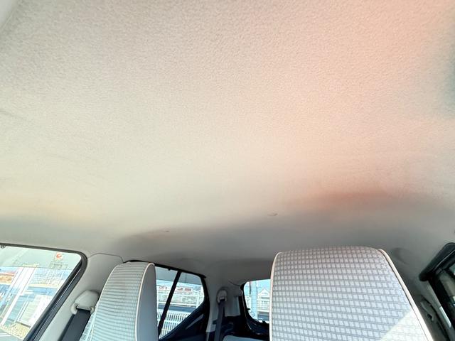 アルト L ナビ キーレスエントリー アイドリングストップ シートヒーター CVT 盗難防止システム ABS ESC アルミホイール 衝突安全ボディ エアコン パワーステアリング パワーウィンドウ(44枚目)