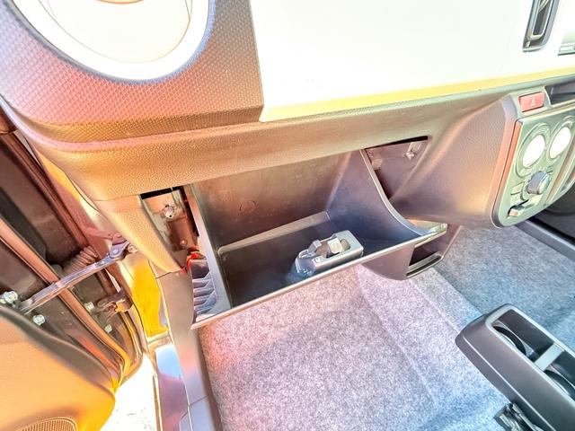 アルト L ナビ キーレスエントリー アイドリングストップ シートヒーター CVT 盗難防止システム ABS ESC アルミホイール 衝突安全ボディ エアコン パワーステアリング パワーウィンドウ(45枚目)