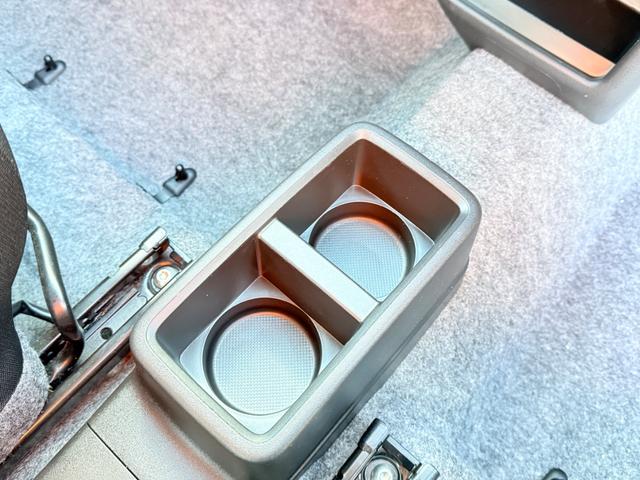 アルト L クリアランスソナー レーンアシスト 衝突被害軽減システム キーレスエントリー アイドリングストップ 電動格納ミラー シートヒーター CVT 盗難防止システム ABS ESC CD(9枚目)